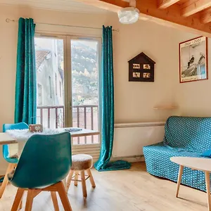 Appartement ∞ Hyper Centre ∞ La Marmotte ∞ Petit T2 ∞ Entree24h/24 ∞ Pres Ski/cure ≈ax-les-thermes≈ Wifi ∞, Ax-les-Thermes